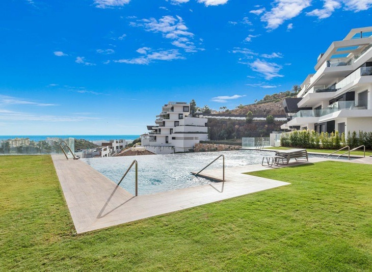 Byu Hills — Sea-View Apartment, Benahavís
