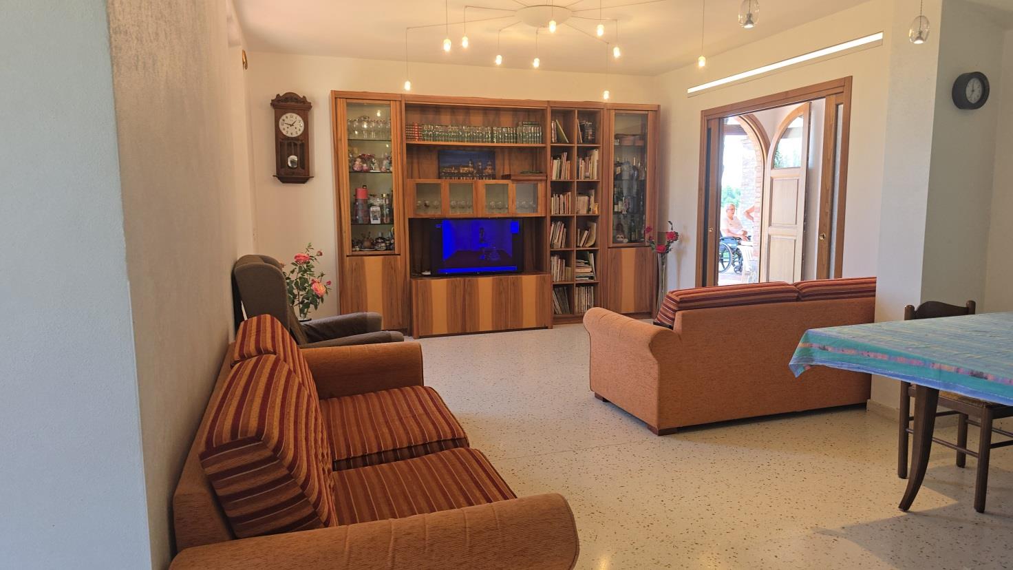 Tuscan Farmhouse — Maremma Countryside Retreat — photo 10