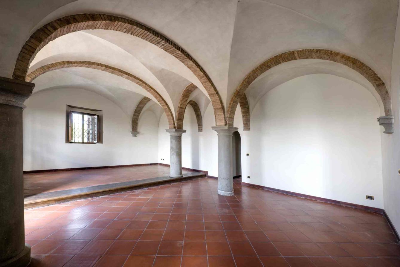 Historic Villa with Guest House and Annex — photo 7