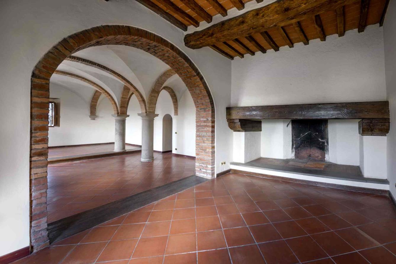 Historic Villa with Guest House and Annex — photo 9