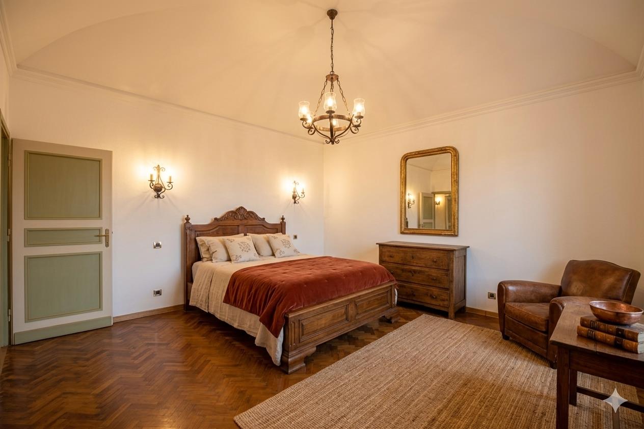 Historic Villa with Guest House and Annex — photo 18