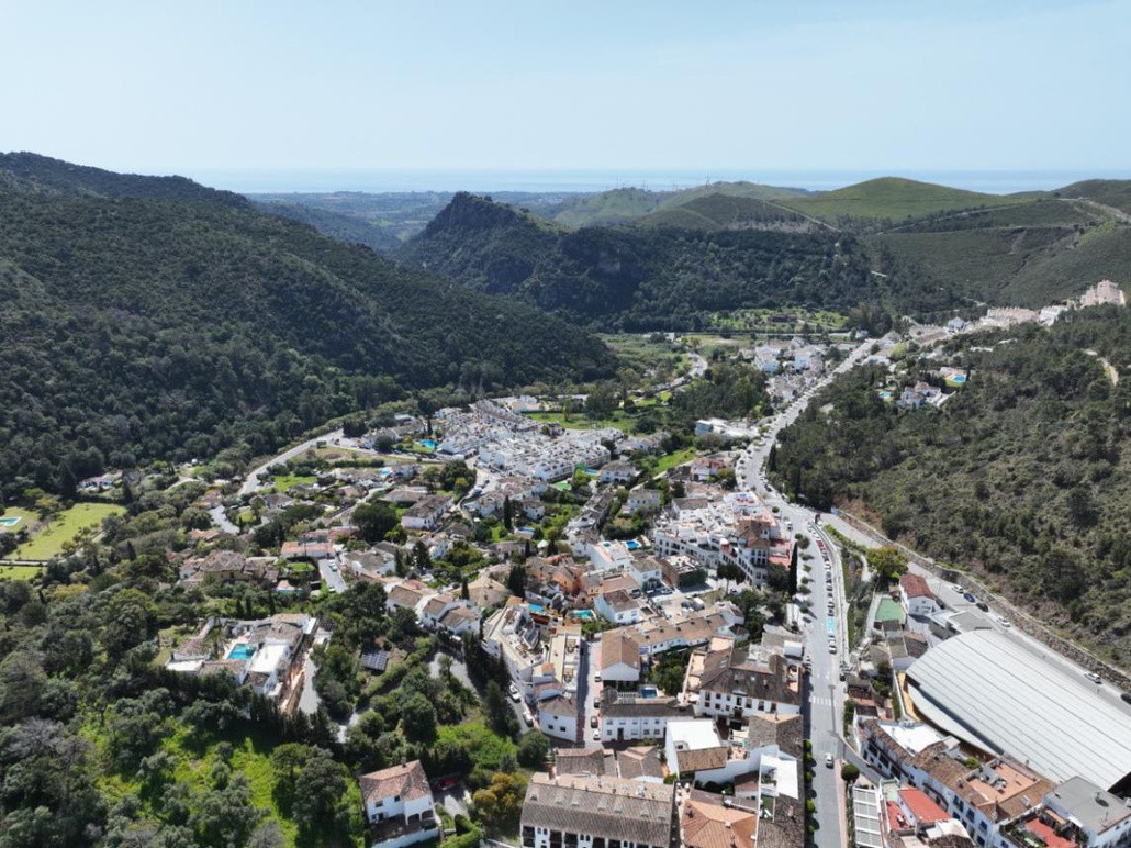 Fuente Lirios — Benahavís Village Residences — photo 14