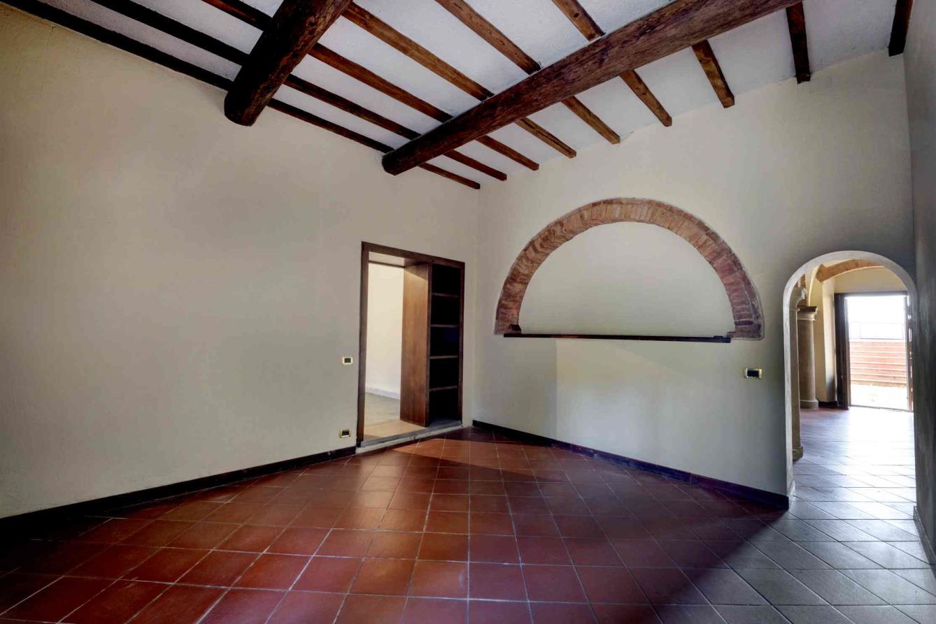 Historic Villa with Guest House and Annex — photo 12